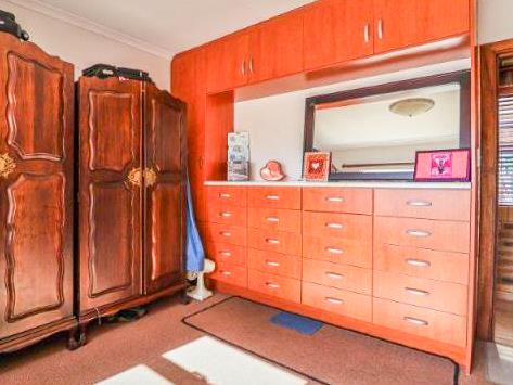 4 Bedroom Property for Sale in Stilbaai Wes Western Cape